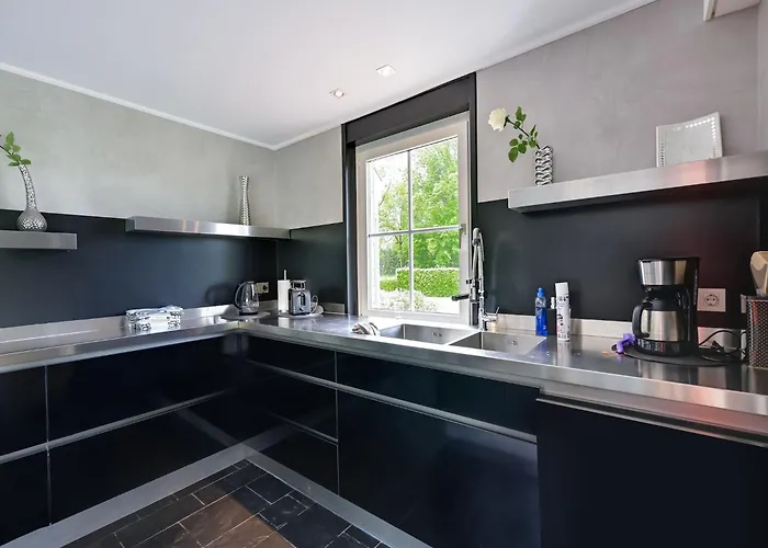 Tasteful In With Garden 빌라