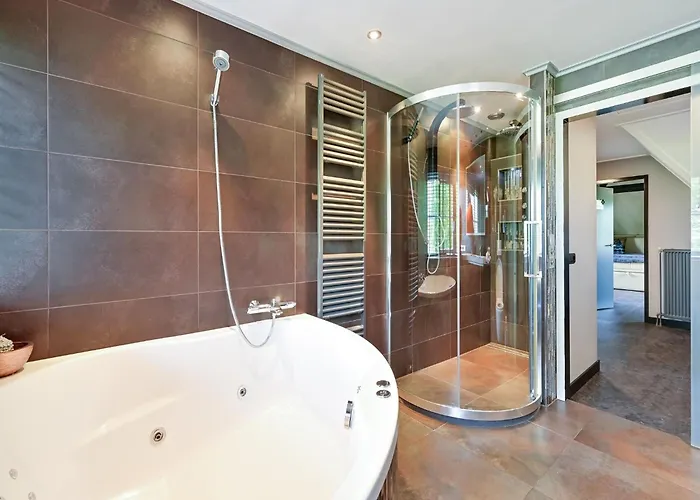 Tasteful In With Garden 빌라